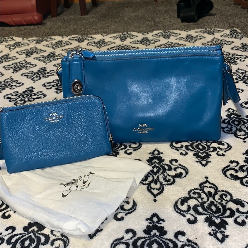 Coach purse and wallet